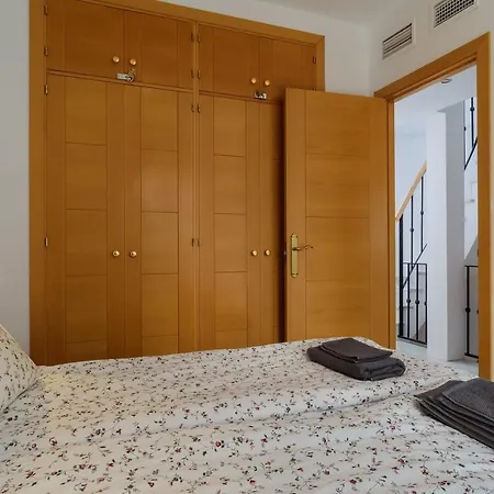 بيت للعطل Casa Bella Vista نيرخا